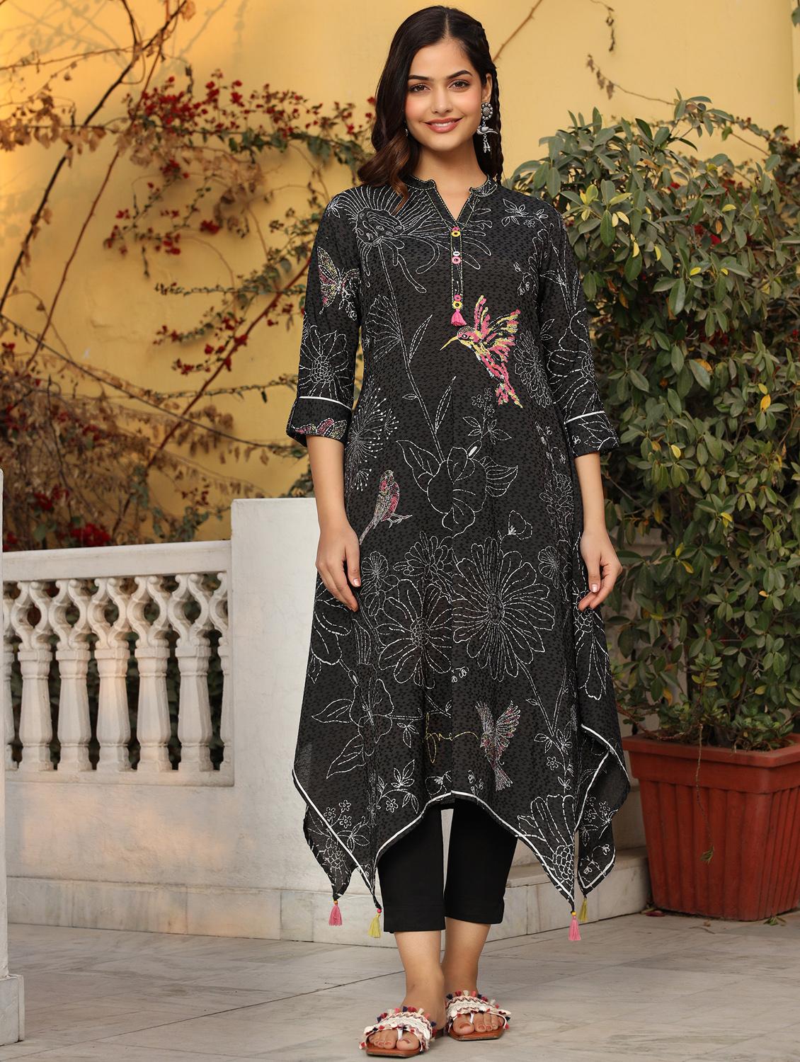 black three quarter sleeve asymmetric kurta - 21034940 - Zoom Image - 0