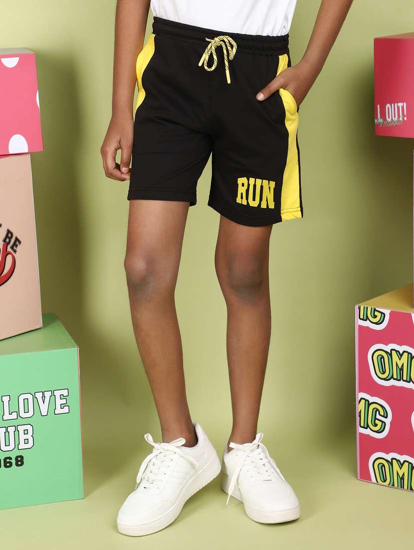 boy mid rise printed shorts