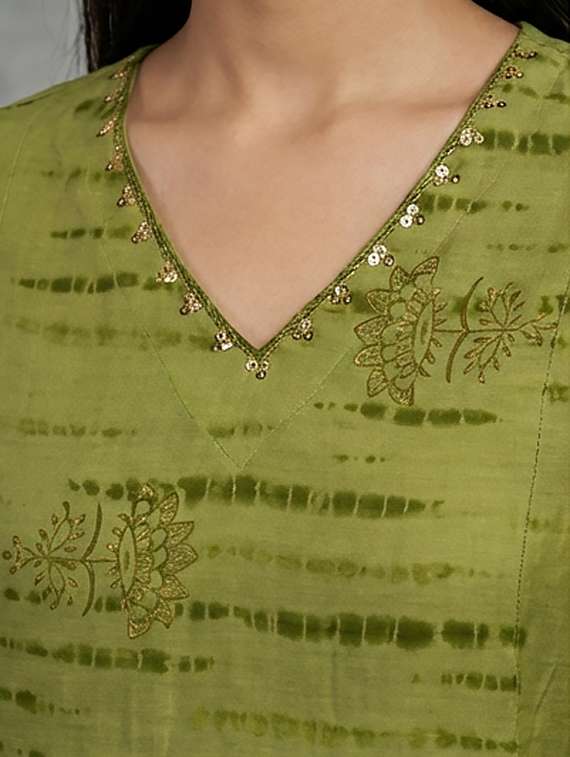 women printed three quarter sleeve straight kurta - 21036148 -  Standard Image - 3