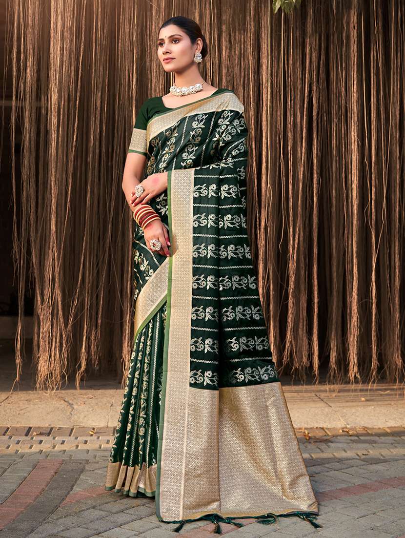 women self design banarasi saree with blouse