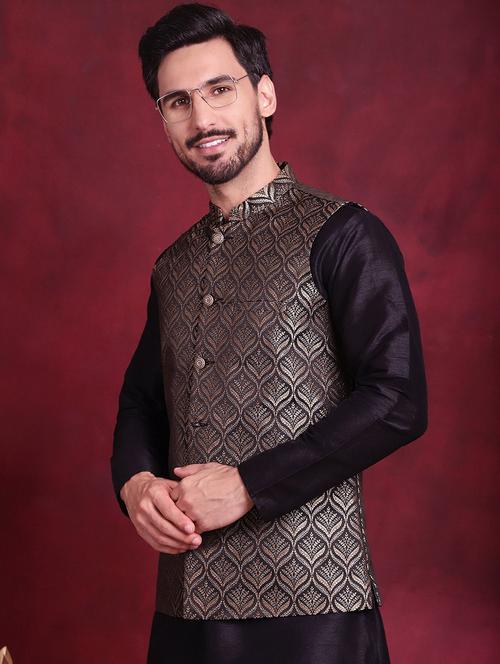 men embroidered kurta pyjama with jacket - 21050031 - Standard Image - 0