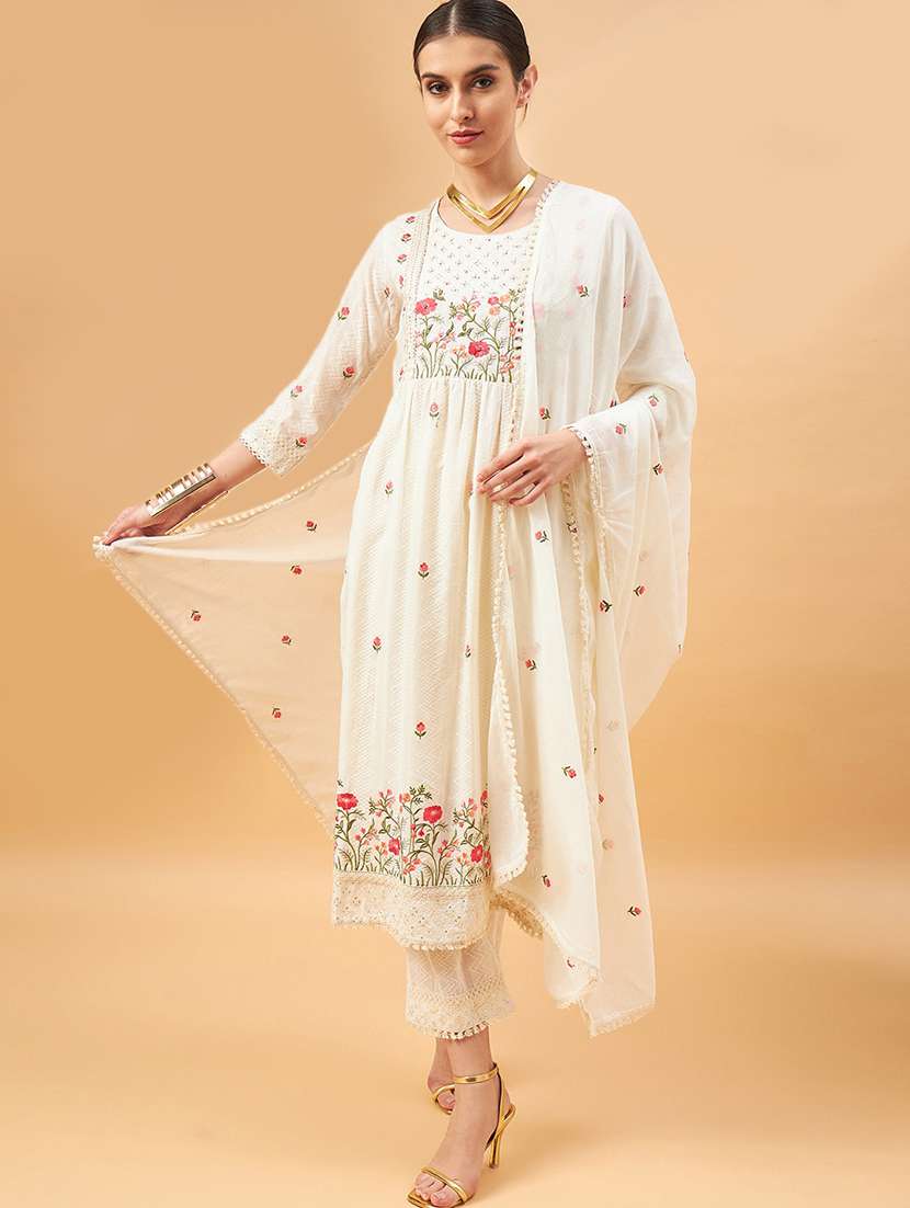 Buy online Women Three Quarter Sleeve Suit Set from ethnic wear for