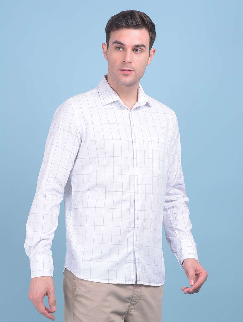 men long sleeved checkered casual shirt