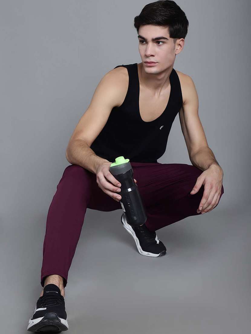 men solid sleeveless vest - 21056045 -  Standard Image - 3