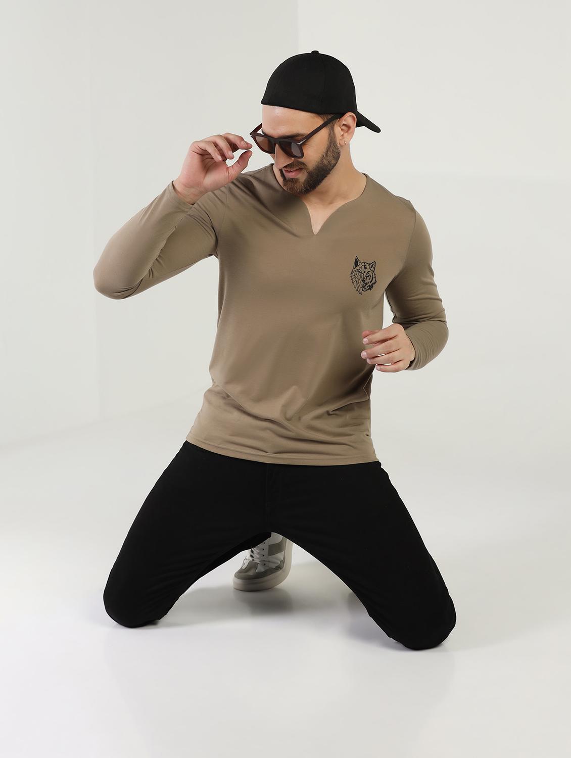 men v-neck solid color t-shirt - 21058939 - Standard Image - 3
