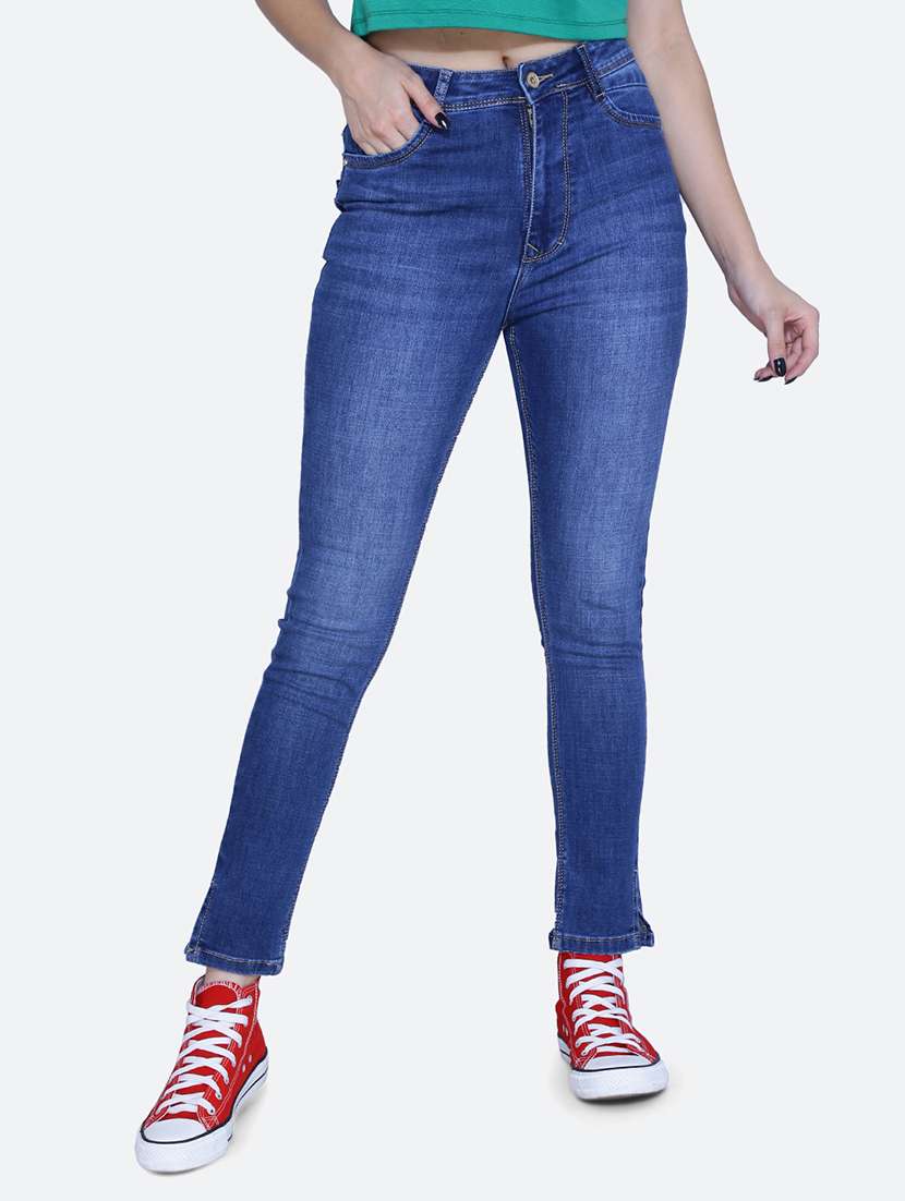 women solid blue washed denim jeans