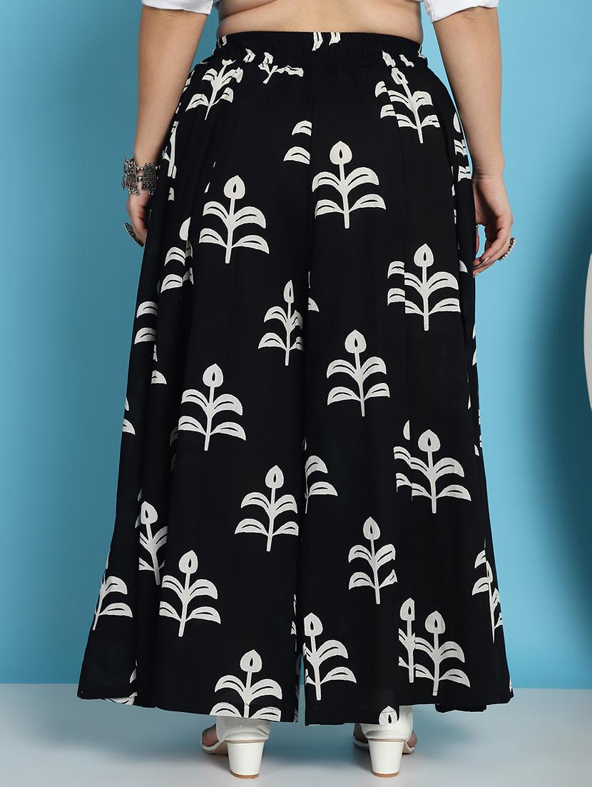 black printed flared palazzo - 21059908 - Standard Image - 3