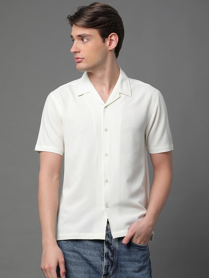 men white regular fit solid cuban neck casual shirt - 21064060 - Zoom Image - 0