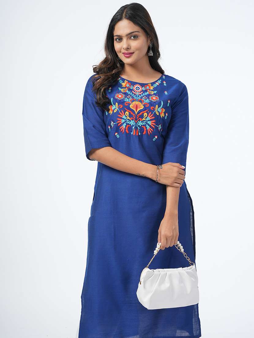 women three quarter sleeve straight kurta - 21067743 -  Standard Image - 3