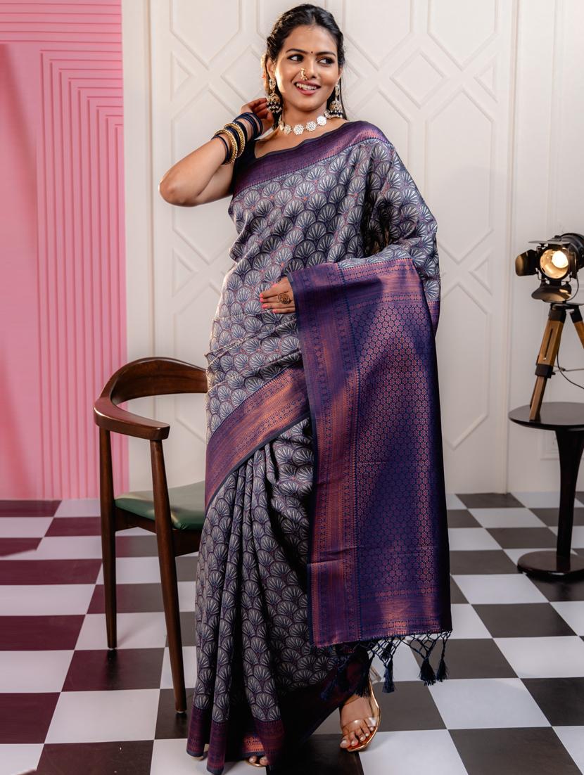 women self design bordered saree with blouse - 21068405 - Zoom Image - 0