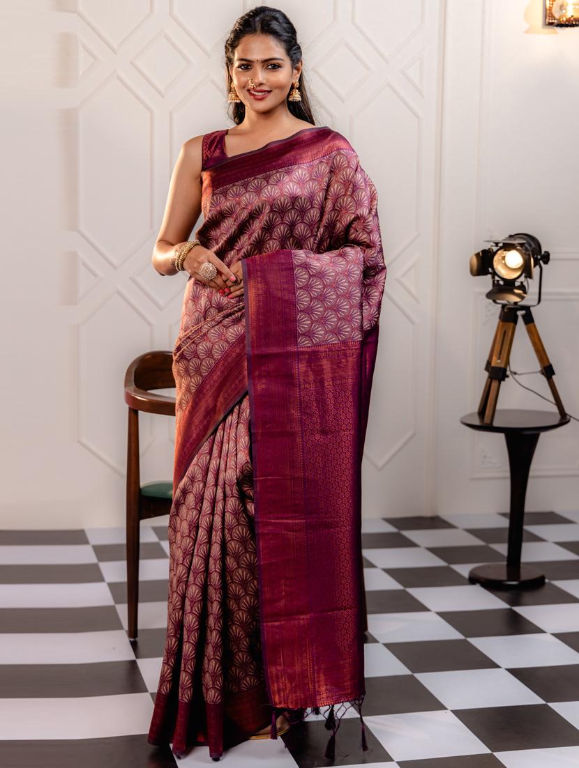 women self design bordered saree with blouse - 21068406 - Zoom Image - 0