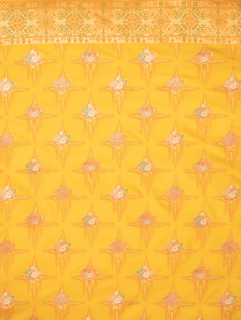 women self design kanjivaram saree with blouse - 21068429 - Standard Image - 5