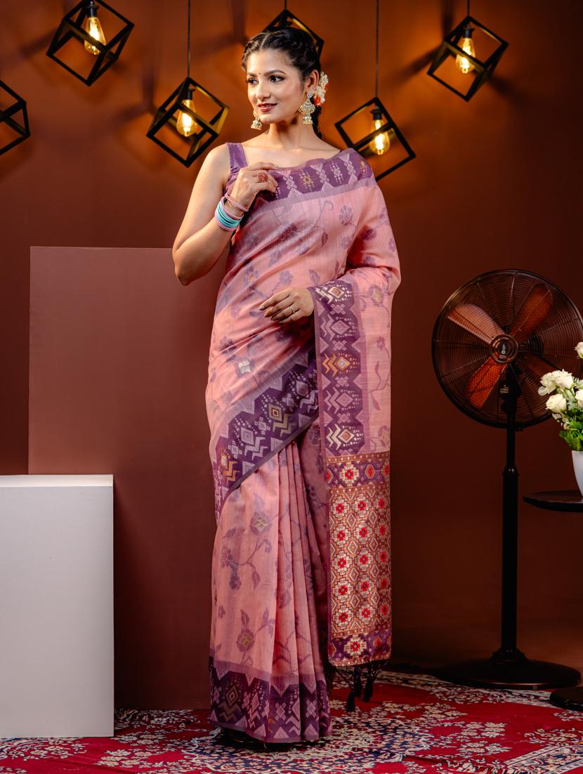 women self design bordered saree - 21068467 - Zoom Image - 0