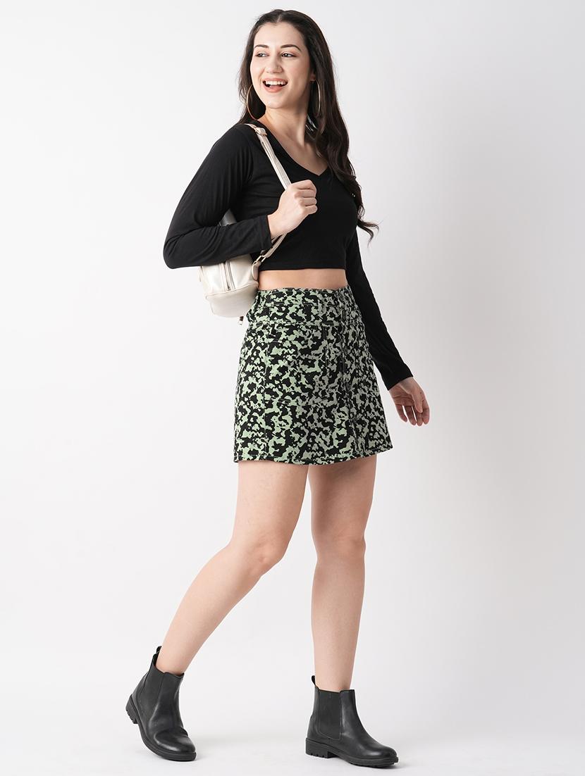 black & green printed detailed skorts - 21069641 - Standard Image - 3