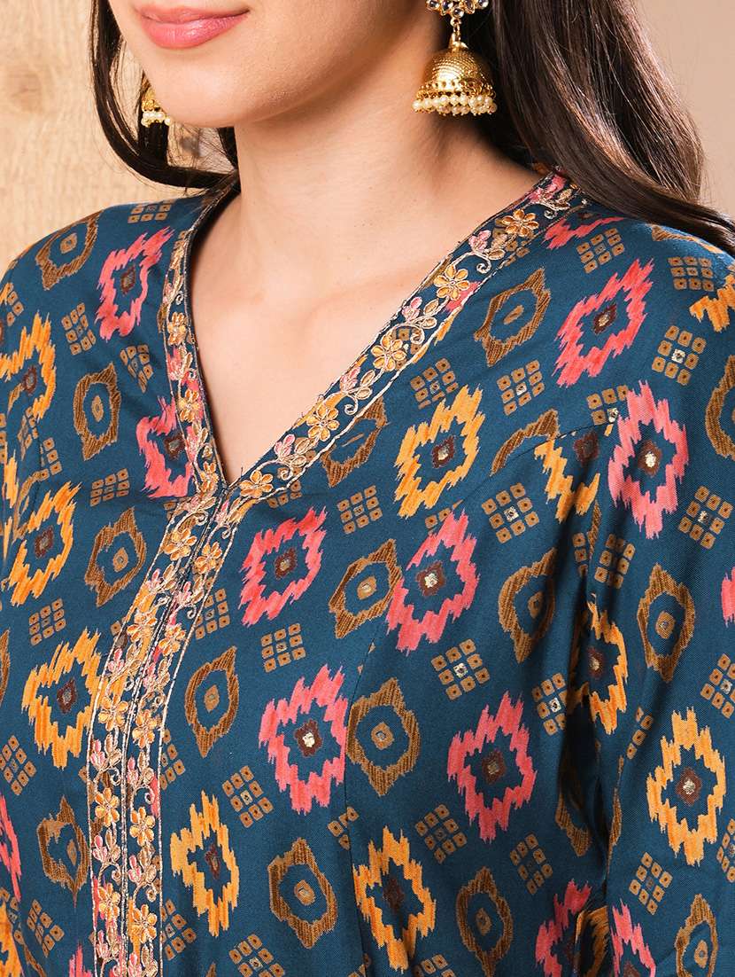 women blue v neck kurta pant set - 21069660 -  Standard Image - 3