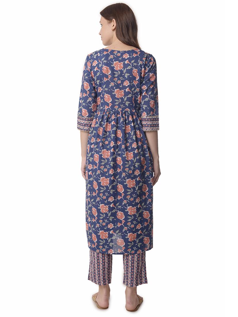 women three quarter sleeve a-line kurta - 21070461 - Standard Image - 3