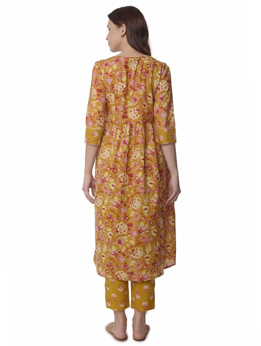 women three quarter sleeve a-line kurta - 21070462 - Standard Image - 3