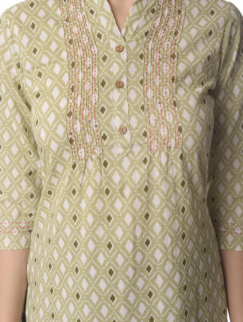 women three quarter sleeve straight kurta - 21070476 - Standard Image - 3