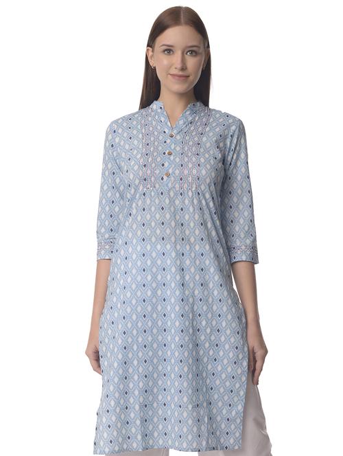 women three quarter sleeve straight kurta - 21070477 - Standard Image - 0
