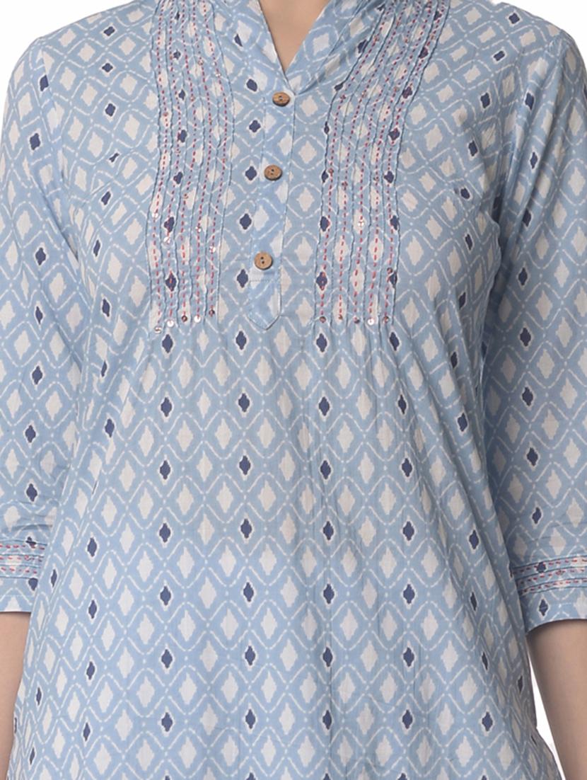 women three quarter sleeve straight kurta - 21070477 - Standard Image - 3