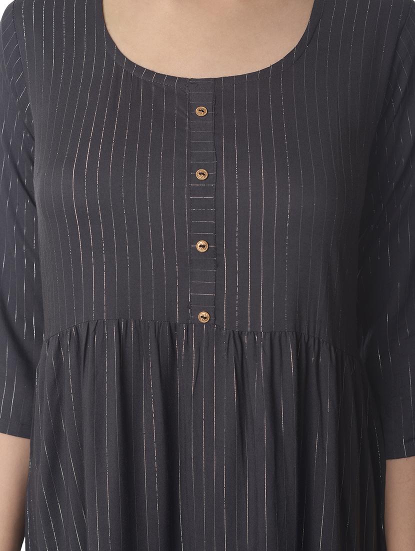 women three quarter sleeve tiered kurta - 21070487 - Standard Image - 3