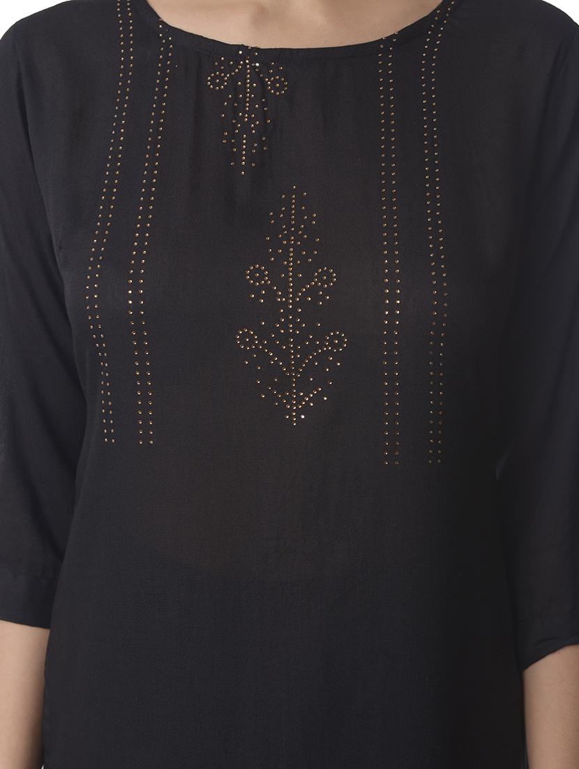 women three quarter sleeve straight kurta - 21070488 - Standard Image - 3