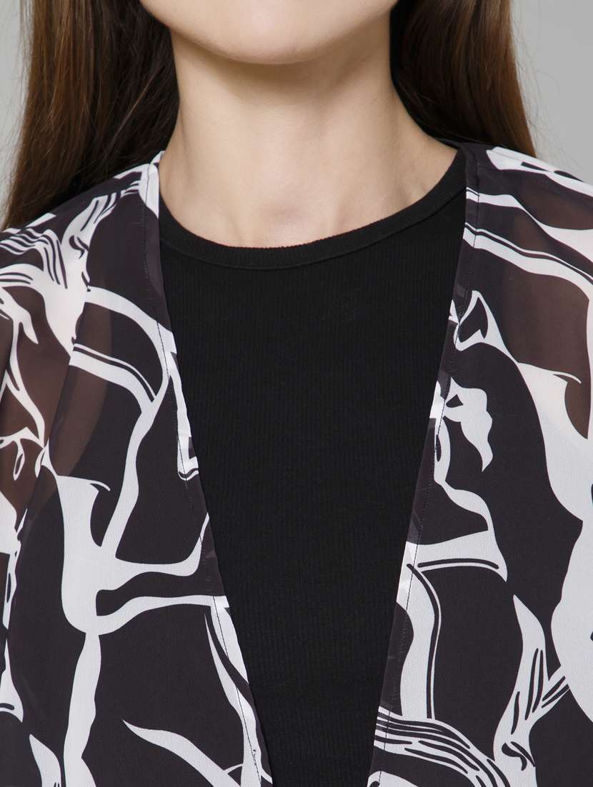 black & white printed detailed shrug - 21072215 - Standard Image - 5