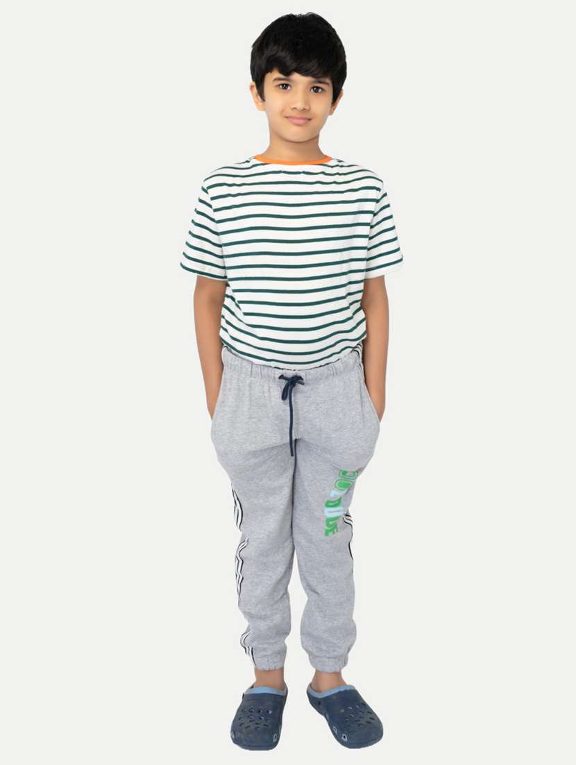 boys mid rise placement printed track pant - 21073773 - Standard Image - 3