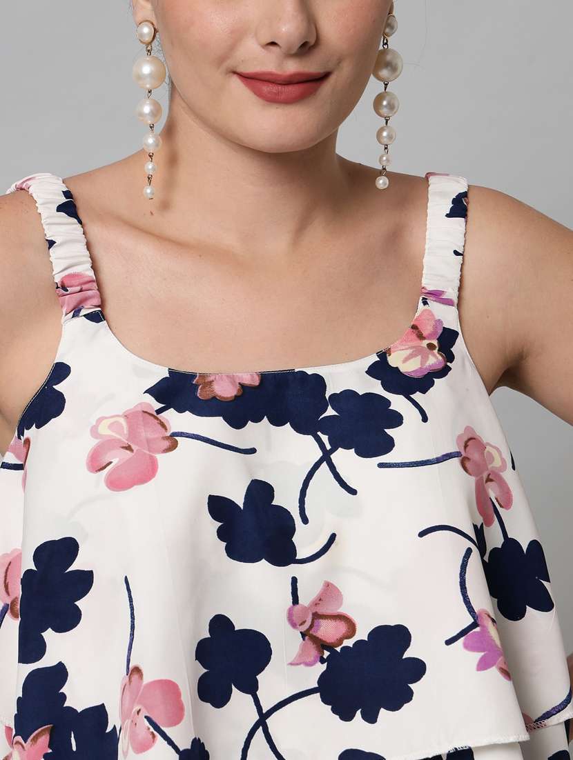 white floral printed casual top - 21074497 -  Standard Image - 3