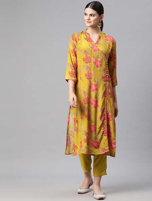 women three quarter sleeve kurta pant set - 21082618 - Standard Image - 0