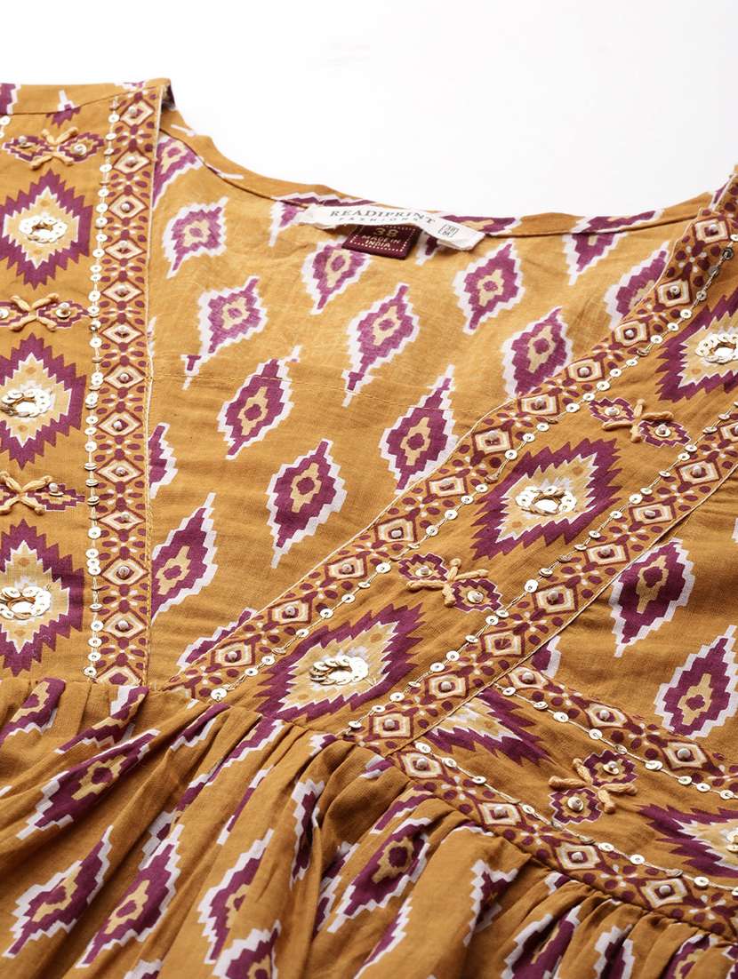 women three quarter sleeve kurta pant with dupatta set - 21087671 - Standard Image - 5