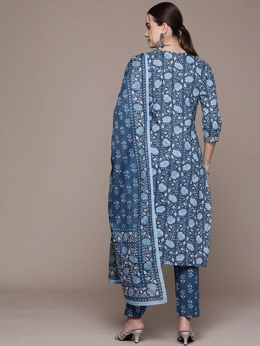 women three quarter sleeve kurta pant with dupatta set - 21087721 -  Standard Image - 3