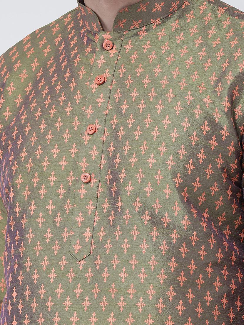 men kurta with churidar ethnic wear set - 21096776 - Standard Image - 3
