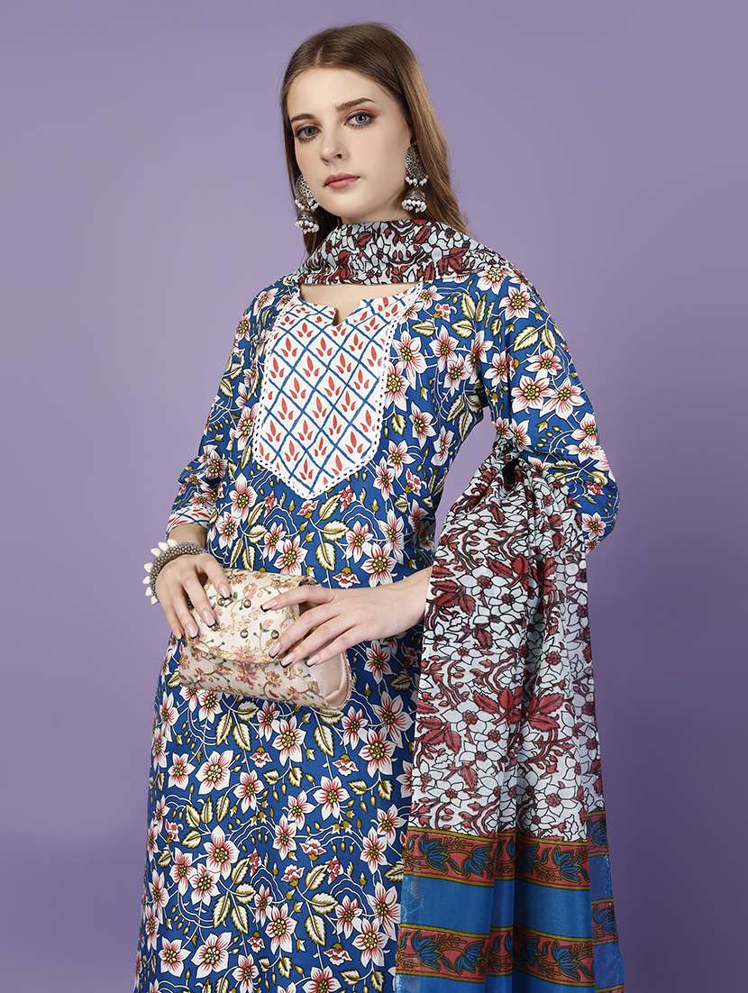 women three quarter sleeve kurta pant with dupatta set - 21098895 - Standard Image - 3