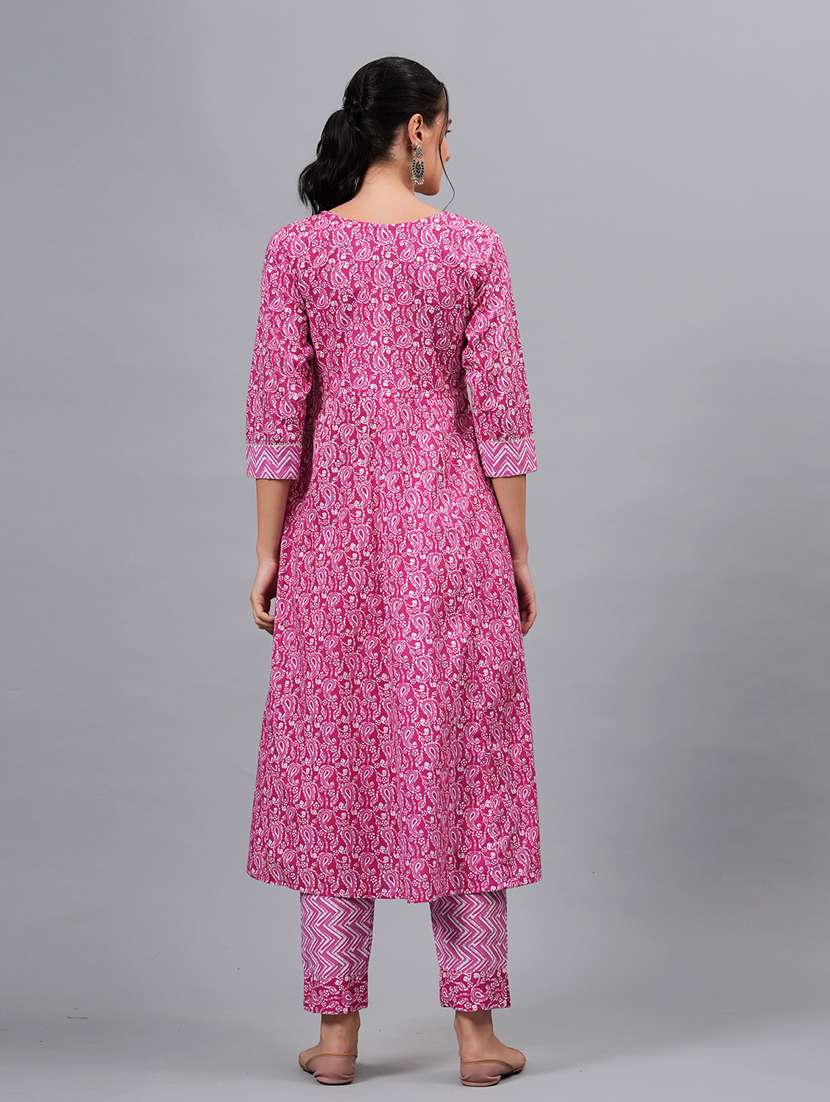 women paisley printed kurta pant with dupatta set - 21100080 - Standard Image - 3