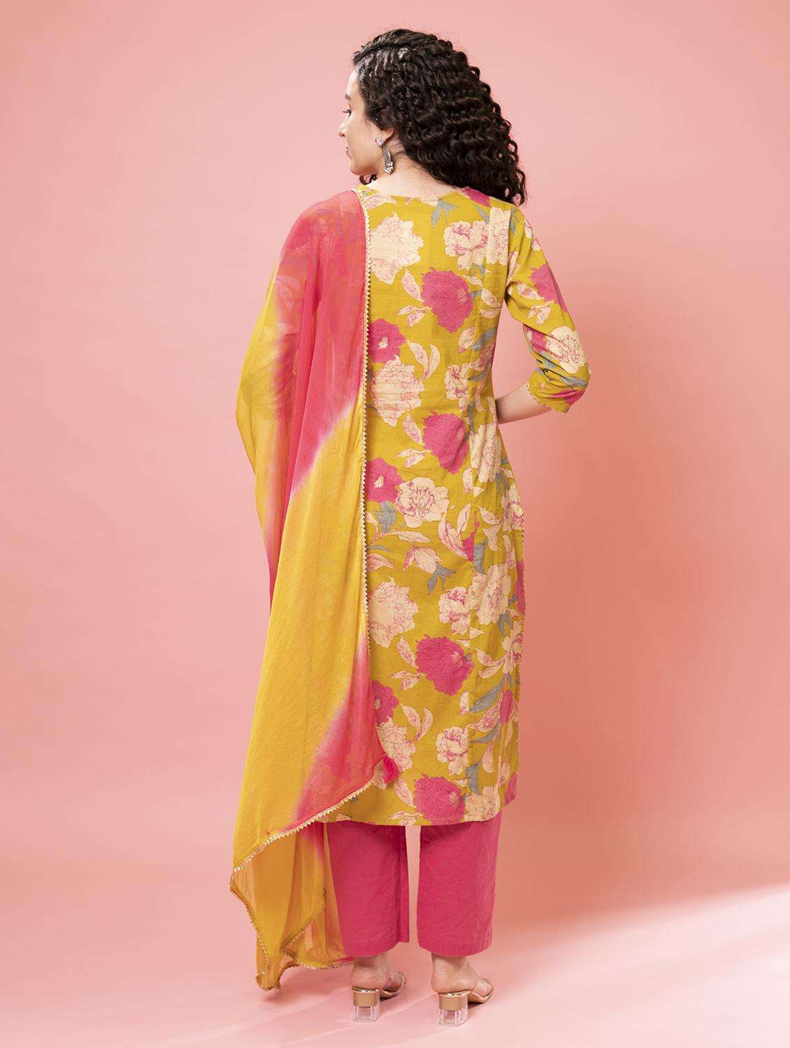 women three quarter sleeve kurta pant with dupatta set - 21102103 -  Standard Image - 5