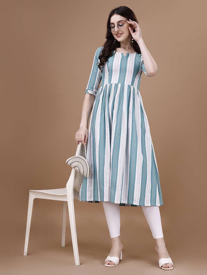 women elbow sleeve flared kurta