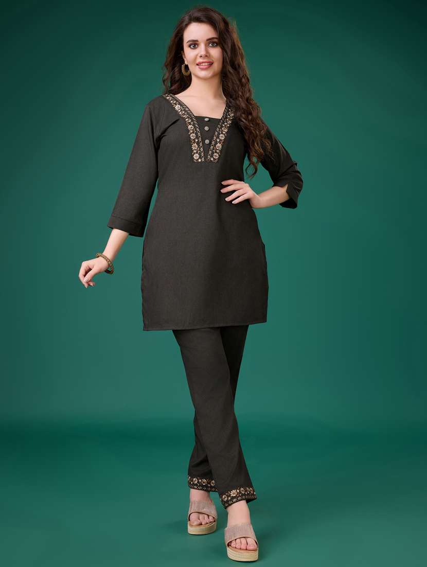 women neck embroidered co-ord set - 21102927 -  Zoom Image - 0