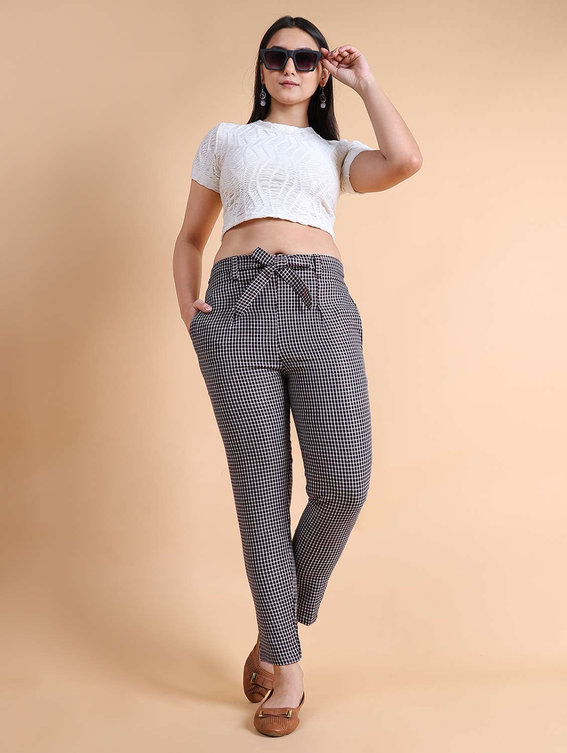 black checkered cotton cigarette pants trouser - 21103283 -  Standard Image - 3