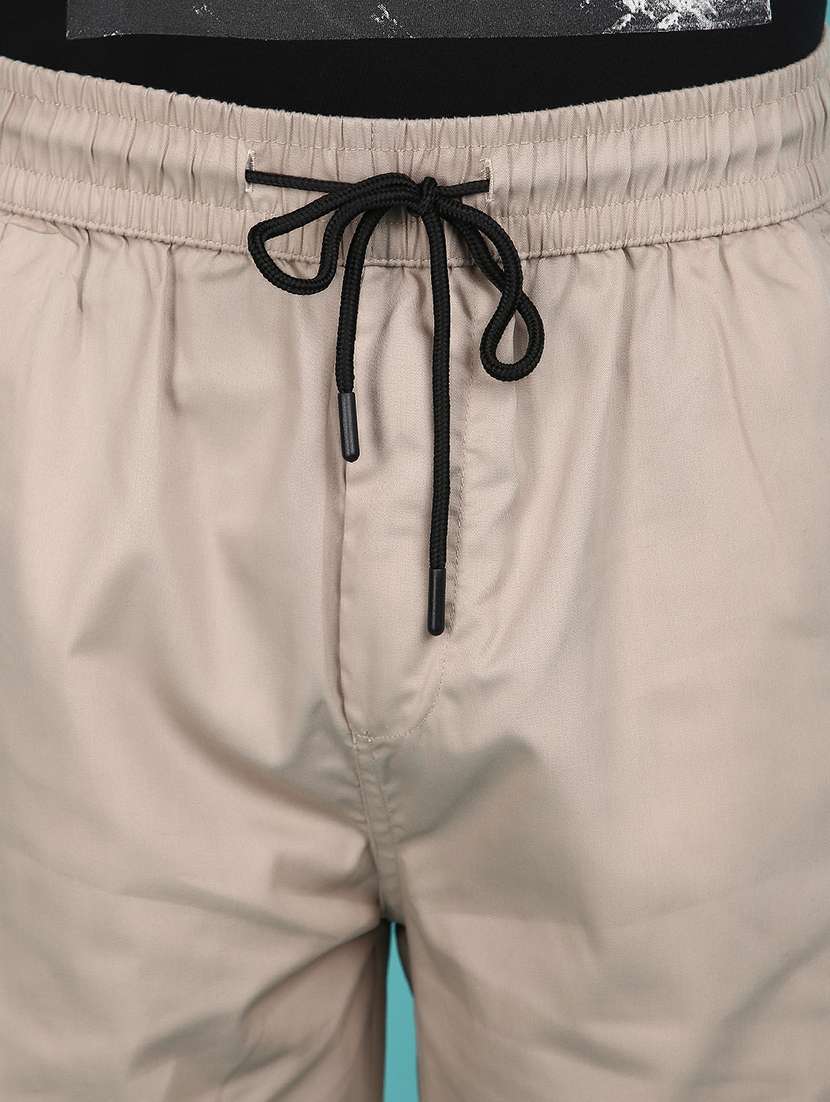 men solid mid rise cargo - 21104359 -  Standard Image - 5