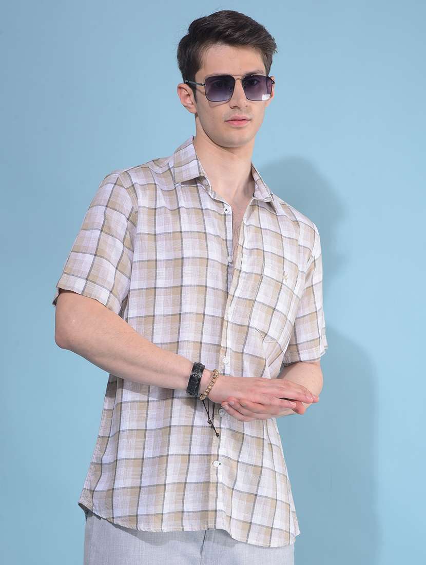 men short sleeved checkered casual shirt
