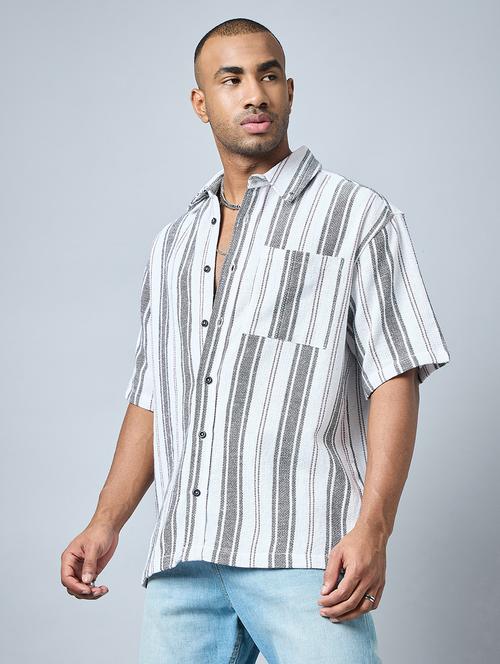 half sleeve oversized fit shirt - 21113439 -  Standard Image - 0