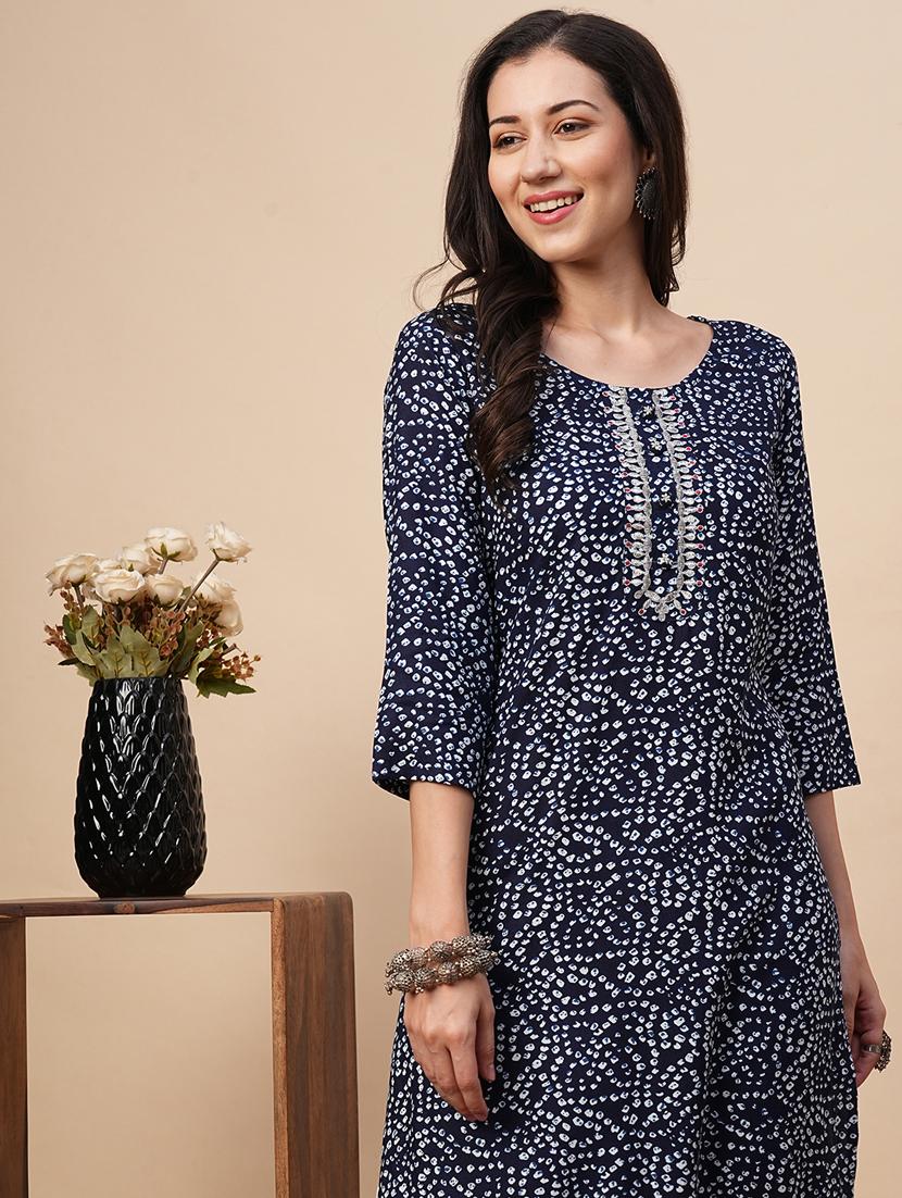 navy blue bandhani printed straight kurta - 21116265 - Standard Image - 3