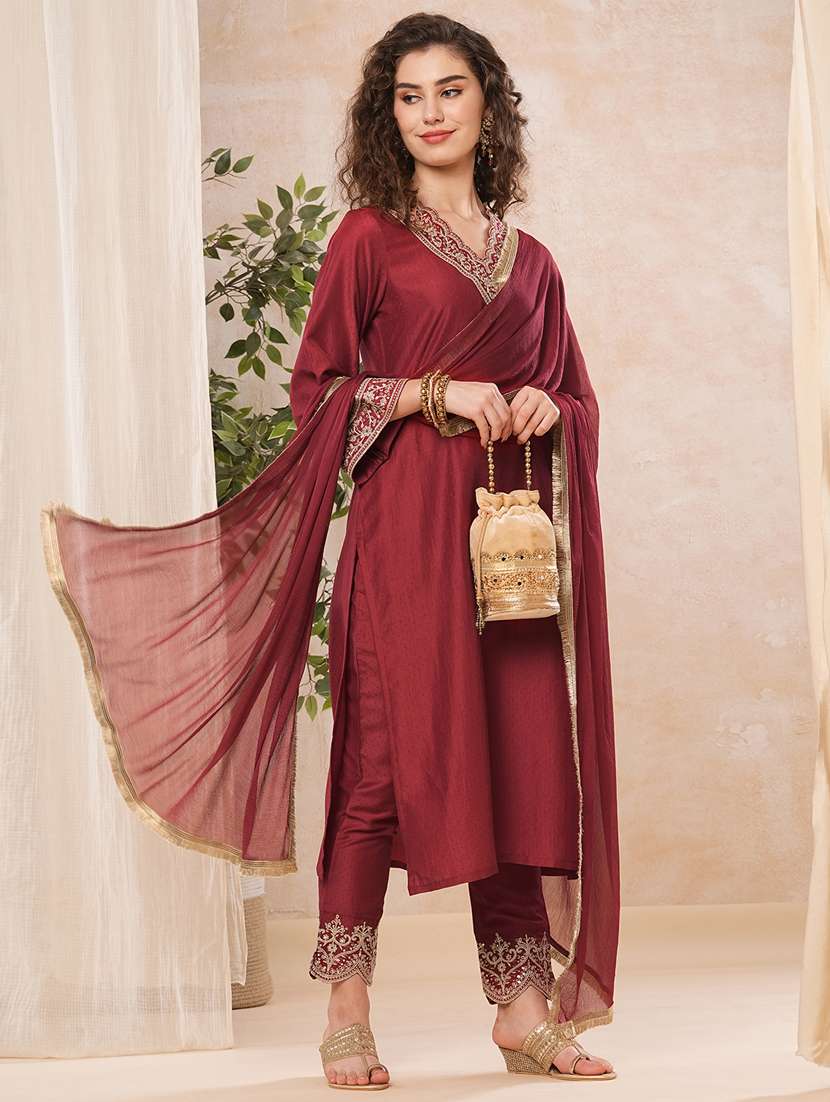 women maroon embroidered v-neck bell sleeve kurta set with fringed chiffon dupatta  - 21116302 -  Zoom Image - 0