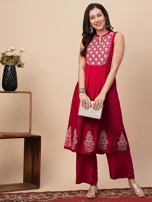 globus women red embroidered yoke panelled a-line kurta with straight pants - 21116305 - Standard Image - 0