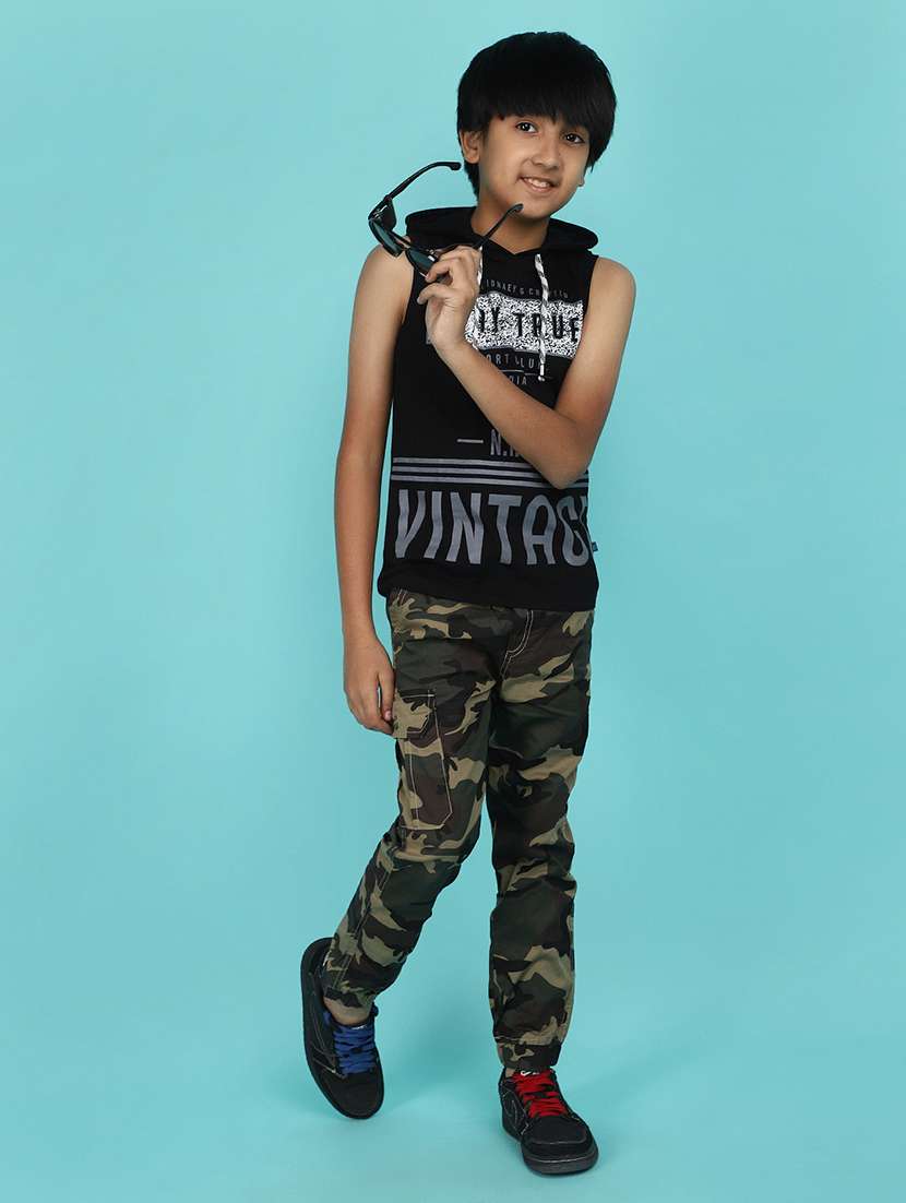 boys hooded printed vest - 21130426 -  Standard Image - 5