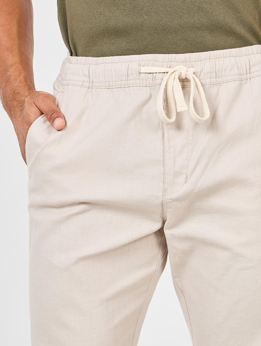 men mid rise cotton chinos - 21135403 - Standard Image - 3