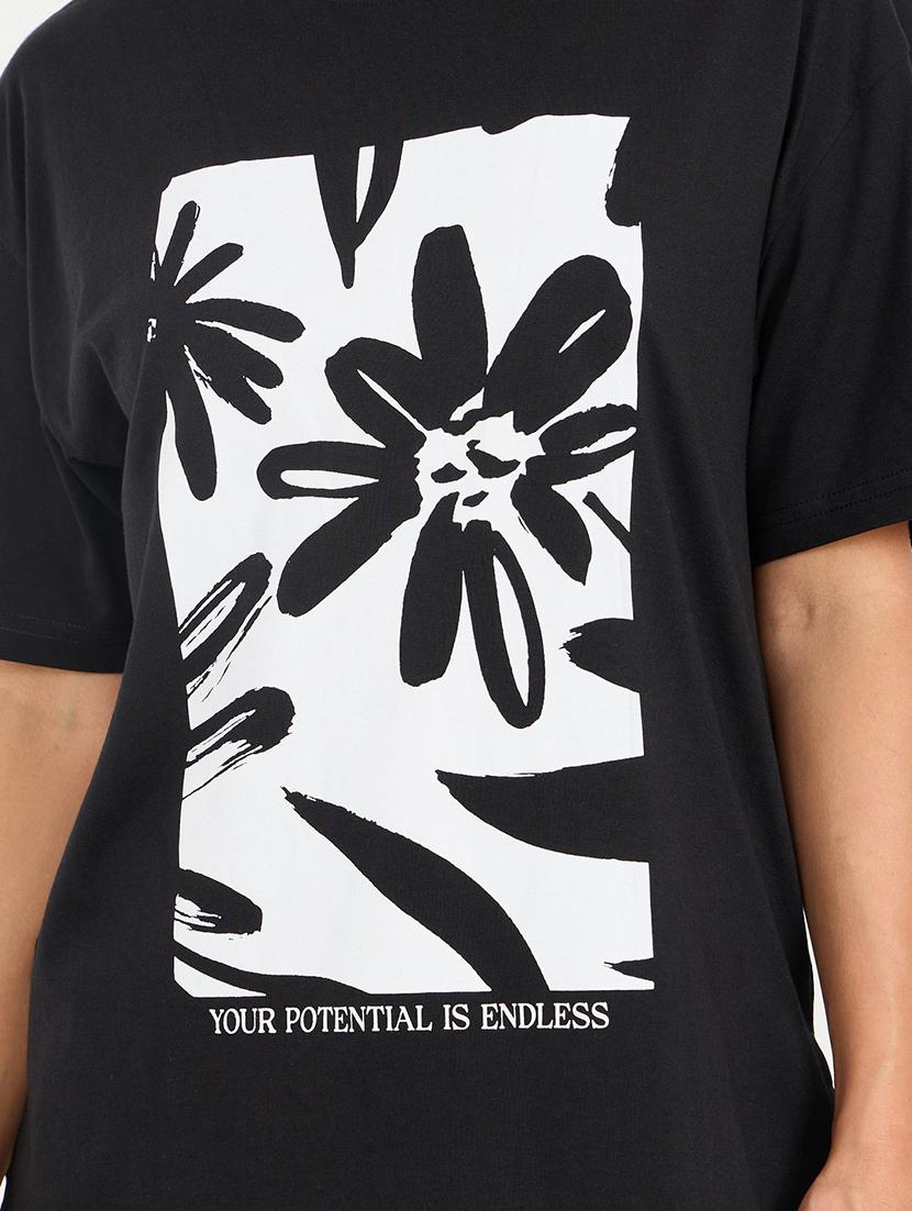women front print short sleeves t-shirt - 21135675 - Standard Image - 3