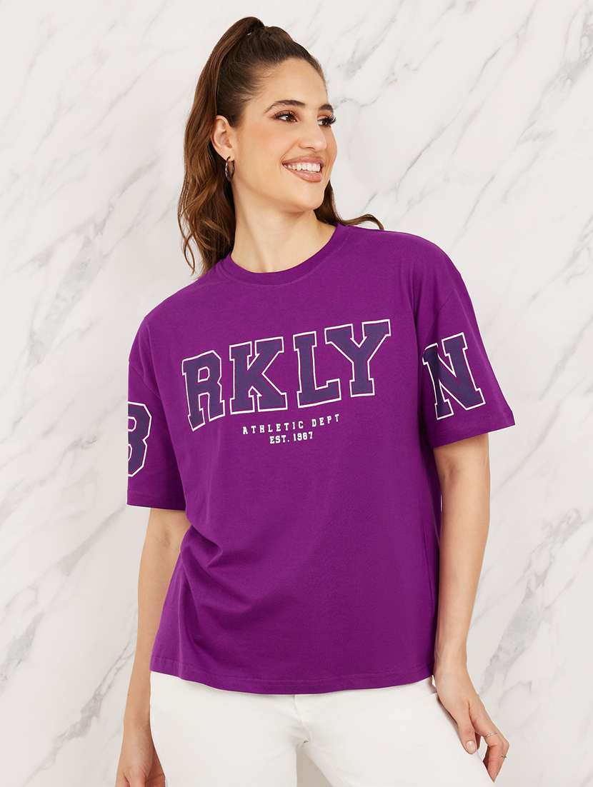 purple chest print cotton regular t-shirt