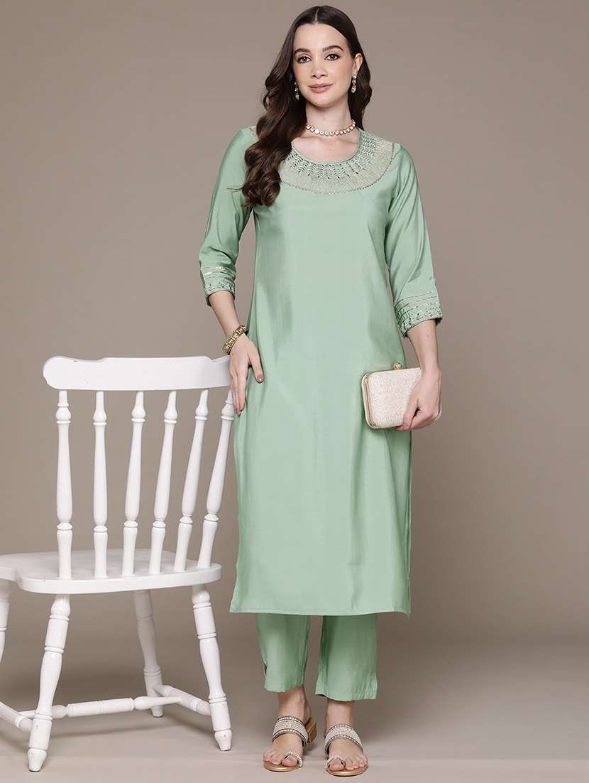 women round neck kurta pant set